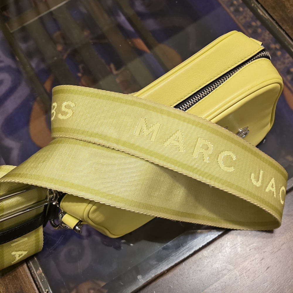 Marc Jacobs  in Vibrant Yellow